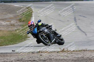 media/Apr-26-2024-TrackDaz (Fri) [[c4b677d280]]/B Group/1120am (Outside Grapevine)/